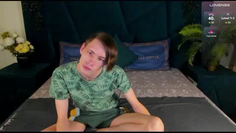 Erick  online show from 02/19/25, 06:54