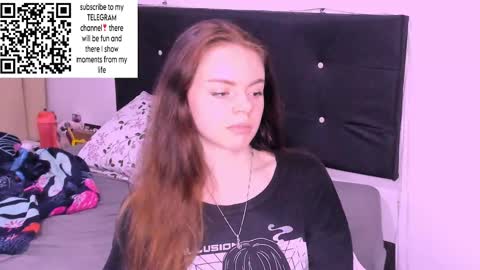Snapshot of only_sarah1 chatting on 12/27/24, 10:59 only_sarah1 online show from 12/27/24, 10:59