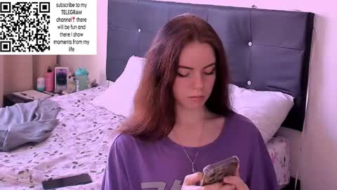 Snapshot of only_sarah1 chatting on 01/06/25, 09:43 only_sarah1 online show from 01/06/25, 09:43