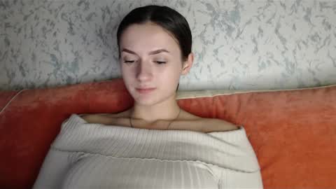 Snapshot of only_ubutterfly chatting on 12/19/24, 12:02 Amalia online show from 12/19/24, 12:02
