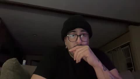 only_yours970 online show from 11/21/25, 09:52