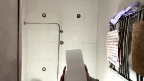 onlyloveyoutwice2016 online show from 10/15/25, 10:59