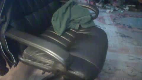 Snapshot of onthecape69 chatting on 12/26/24, 12:27 onthecape69 online show from 12/26/24, 12:27