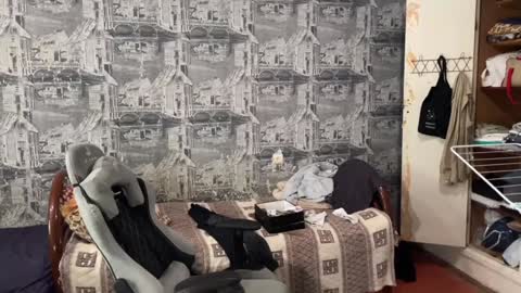 Snapshot of oofcblesssexx chatting on 12/14/24, 08:23 bless god online show from 12/14/24, 08:23