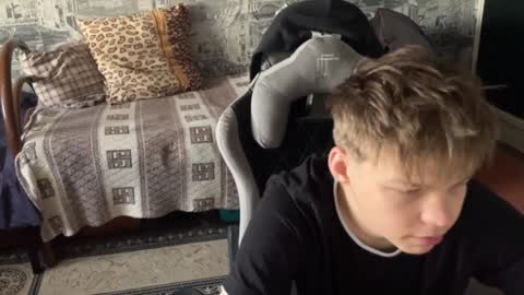 Snapshot of oofcblesssexx chatting on 12/18/24, 07:36 bless god online show from 12/18/24, 07:36