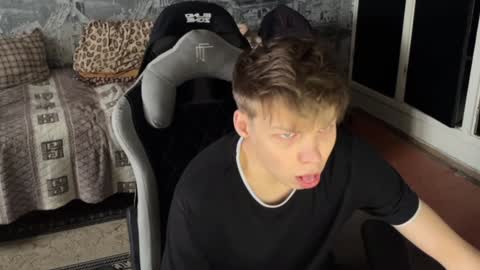 Snapshot of oofcblesssexx chatting on 12/21/24, 08:50 bless god online show from 12/21/24, 08:50