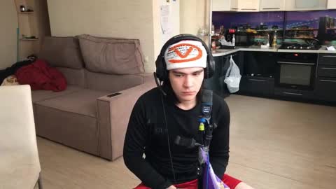 Snapshot of oofcblesssexx chatting on 02/21/25, 11:01 bless god online show from 02/21/25, 11:01