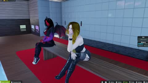 Snapshot of oona_00 chatting on 02/06/25, 11:58 Oona online show from 02/06/25, 11:58