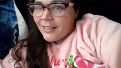 Snapshot of oosunshinebubblesoo chatting on 11/25/25, 05:35 oosunshinebubblesoo online show from 11/25/25, 05:35