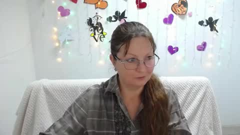 Snapshot of oovanessahotts chatting on 02/28/25, 04:53 Vanessa online show from 02/28/25, 04:53