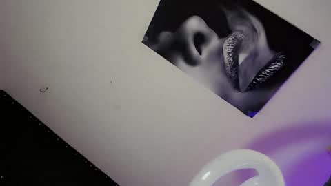 Snapshot of open_for_sin chatting on 09/24/25, 02:20 ARA online show from 09/24/25, 02:20