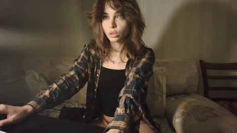 Snapshot of ophelia_blue chatting on 11/09/25, 04:00 ophelia blue online show from 11/09/25, 04:00