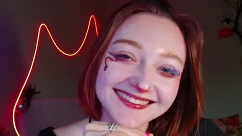 Melani  online show from 10/28/25, 10:19