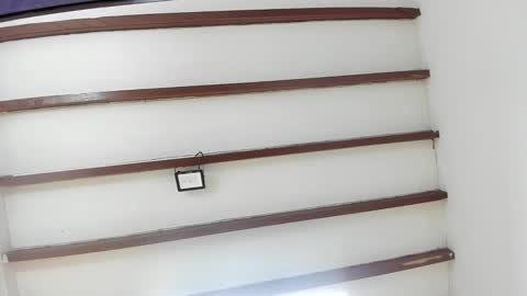 Miss Guzman  online show from 02/09/25, 05:29