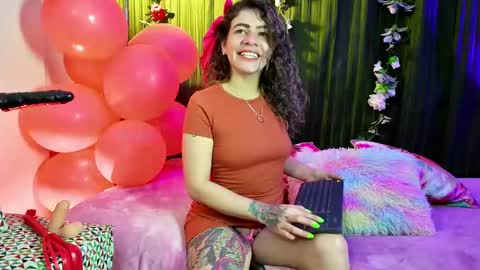 Oriana online show from 02/16/25, 01:47