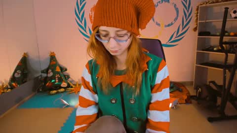 Snapshot of orianna_blade chatting on 12/26/24, 12:16 Orianna - Hi Im into geek culture cosplay crafting LARP games. Shall we play DnD online show from 12/26/24, 12:16