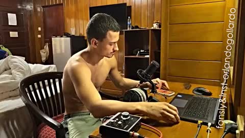 Fansly and Instagram -  online show from 11/21/25, 09:41