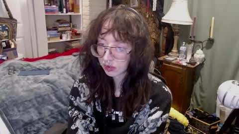 Snapshot of orookun chatting on 12/22/24, 10:15 orookun online show from 12/22/24, 10:15