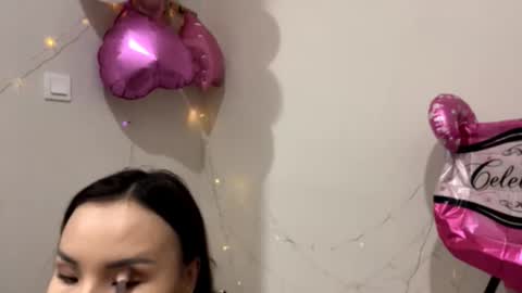 Angel online show from 10/25/25, 12:13