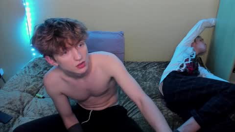 Snapshot of oscar_wildy chatting on 12/08/24, 09:08 Oscar online show from 12/08/24, 09:08