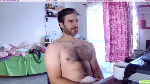 Snapshot of osito_blanco chatting on 11/14/25, 01:32 Osito Blanco online show from 11/14/25, 01:32