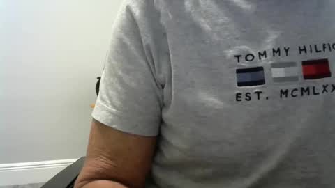 Snapshot of ossibottom chatting on 02/02/25, 11:42 Ossi online show from 02/02/25, 11:42