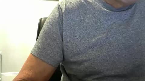 Ossi online show from 10/15/25, 09:59