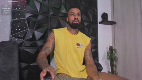 Snapshot of ostin_danielss chatting on 10/28/25, 09:17 Ostin Daniels online show from 10/28/25, 09:17