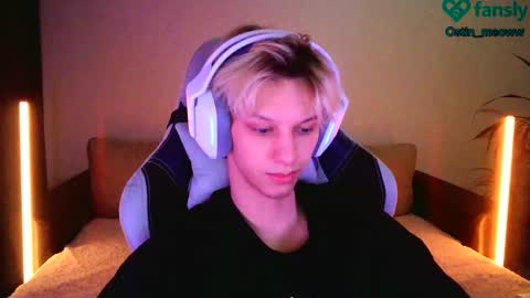 Snapshot of ostin_meoww chatting on 02/09/25, 01:25 Ostin online show from 02/09/25, 01:25