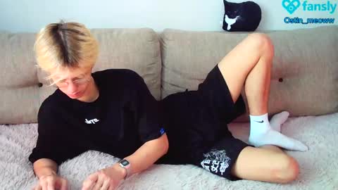 Snapshot of ostin_meoww chatting on 02/11/25, 08:15 Ostin online show from 02/11/25, 08:15