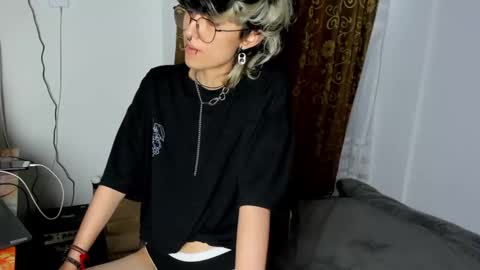 Snapshot of ottoyan_ chatting on 12/27/24, 09:22 Otto 3 online show from 12/27/24, 09:22