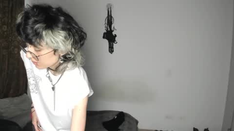 Snapshot of ottoyan_ chatting on 02/22/25, 10:20 Otto 3 online show from 02/22/25, 10:20