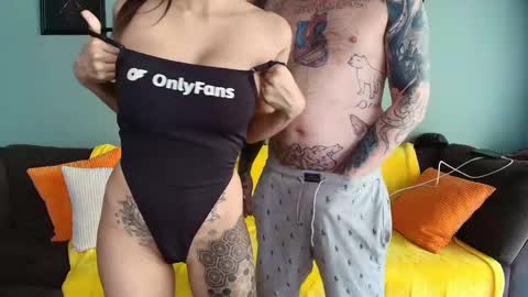 Snapshot of our_wild_sexlife chatting on 02/04/25, 07:00 Gabby and Todd online show from 02/04/25, 07:00