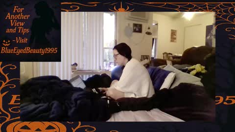 Snapshot of ovissbmson chatting on 10/31/25, 12:33 ovissbmson online show from 10/31/25, 12:33