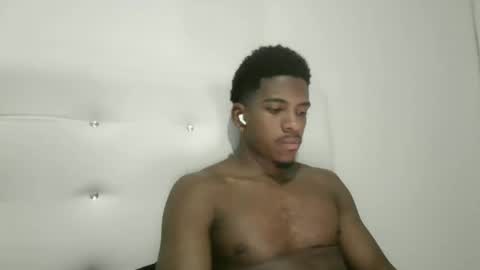 Snapshot of owen_222 chatting on 12/02/25, 06:08 Owen online show from 12/02/25, 06:08