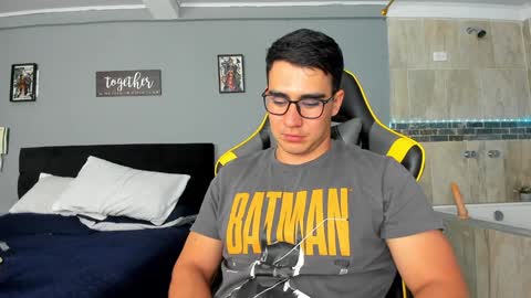 Snapshot of owengray2_ chatting on 01/18/25, 02:47 Owen online show from 01/18/25, 02:47