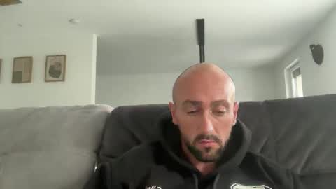 oxlade59 online show from 10/09/25, 03:54