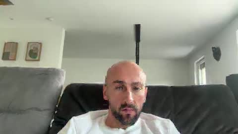 oxlade59 online show from 10/22/25, 12:16