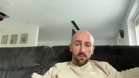 oxlade59 online show from 11/12/25, 11:54