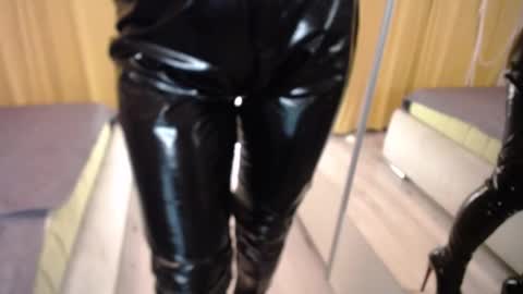 oxyser3nity online show from 12/03/25, 12:47