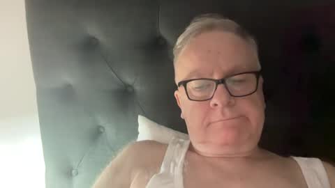 ozhairybearxxxx online show from 03/03/25, 11:11