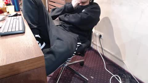 Snapshot of ozilla0699 chatting on 01/05/25, 01:35 ozilla0699 online show from 01/05/25, 01:35