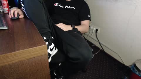 Snapshot of ozilla0699 chatting on 01/21/25, 08:11 ozilla0699 online show from 01/21/25, 08:11