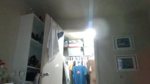 0zzy78 online show from 10/19/25, 01:39