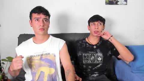 Snapshot of p_jhon chatting on 11/09/25, 11:14 P online show from 11/09/25, 11:14