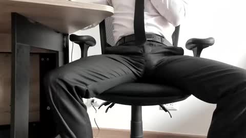 Snapshot of pablo_rincon95 chatting on 12/21/24, 02:26 pablo rincon95 online show from 12/21/24, 02:26