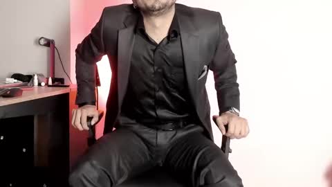 Snapshot of pablo_rincon95 chatting on 12/31/24, 02:14 pablo rincon95 online show from 12/31/24, 02:14