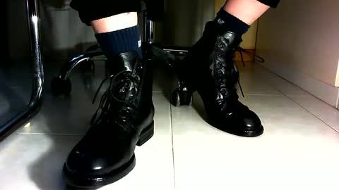 Pablo Meness online show from 01/04/25, 02:04