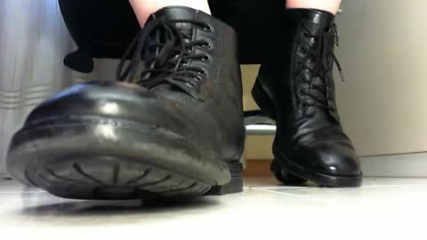 Pablo Meness online show from 02/18/25, 04:16