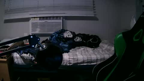 Snapshot of paddybby chatting on 11/30/25, 04:49 paddybby online show from 11/30/25, 04:49